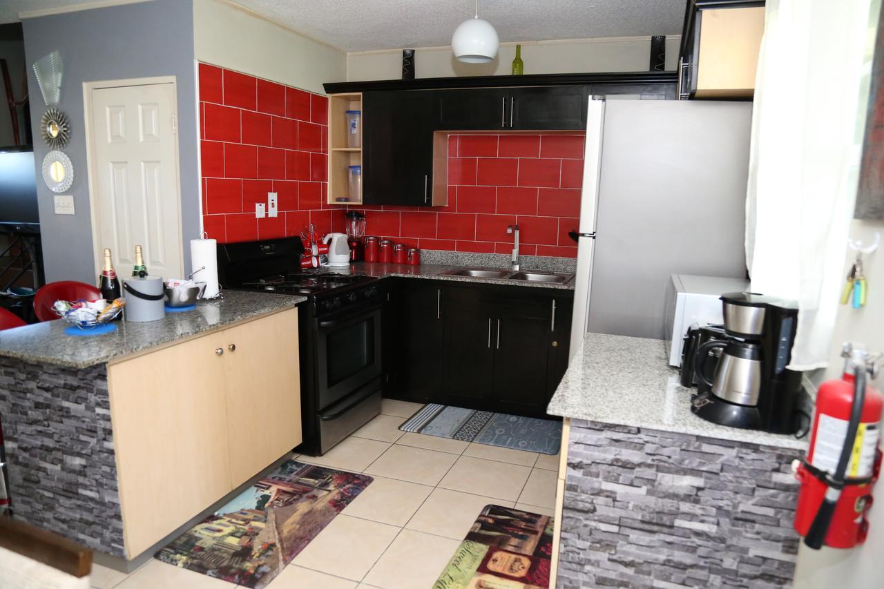 The Oasis I, Portmore Country Club Luaran gambar