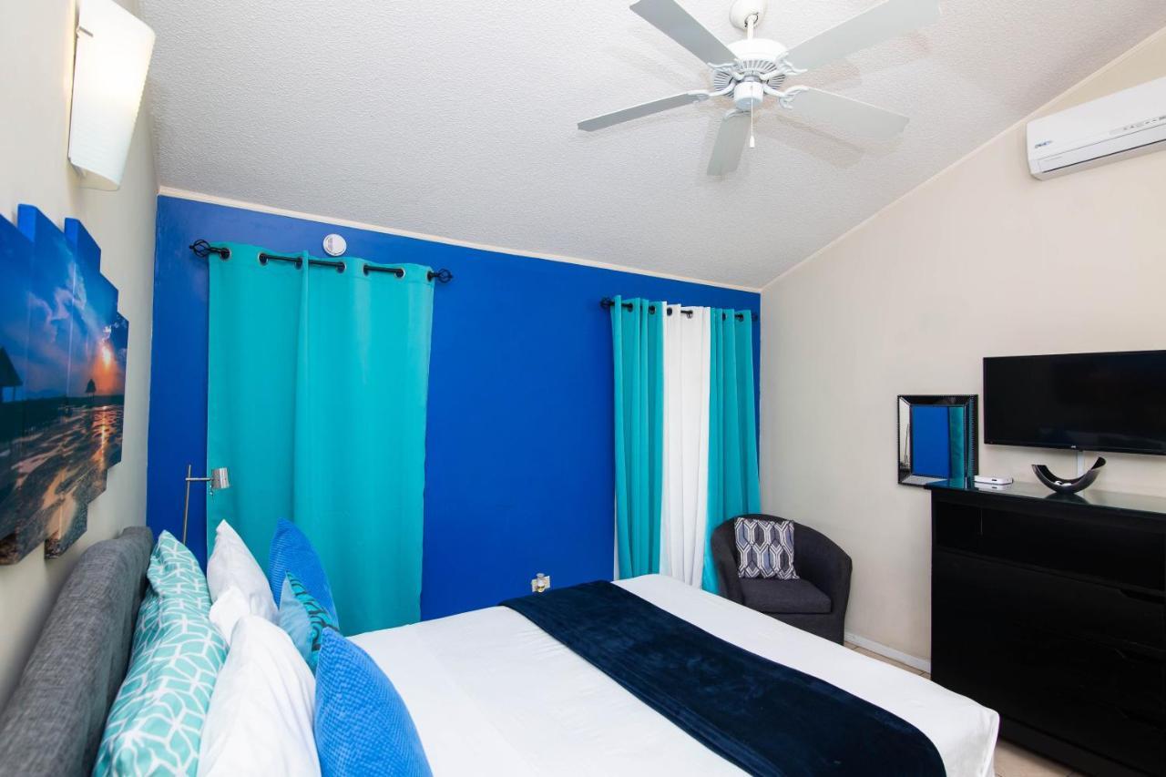 The Oasis I, Portmore Country Club Luaran gambar