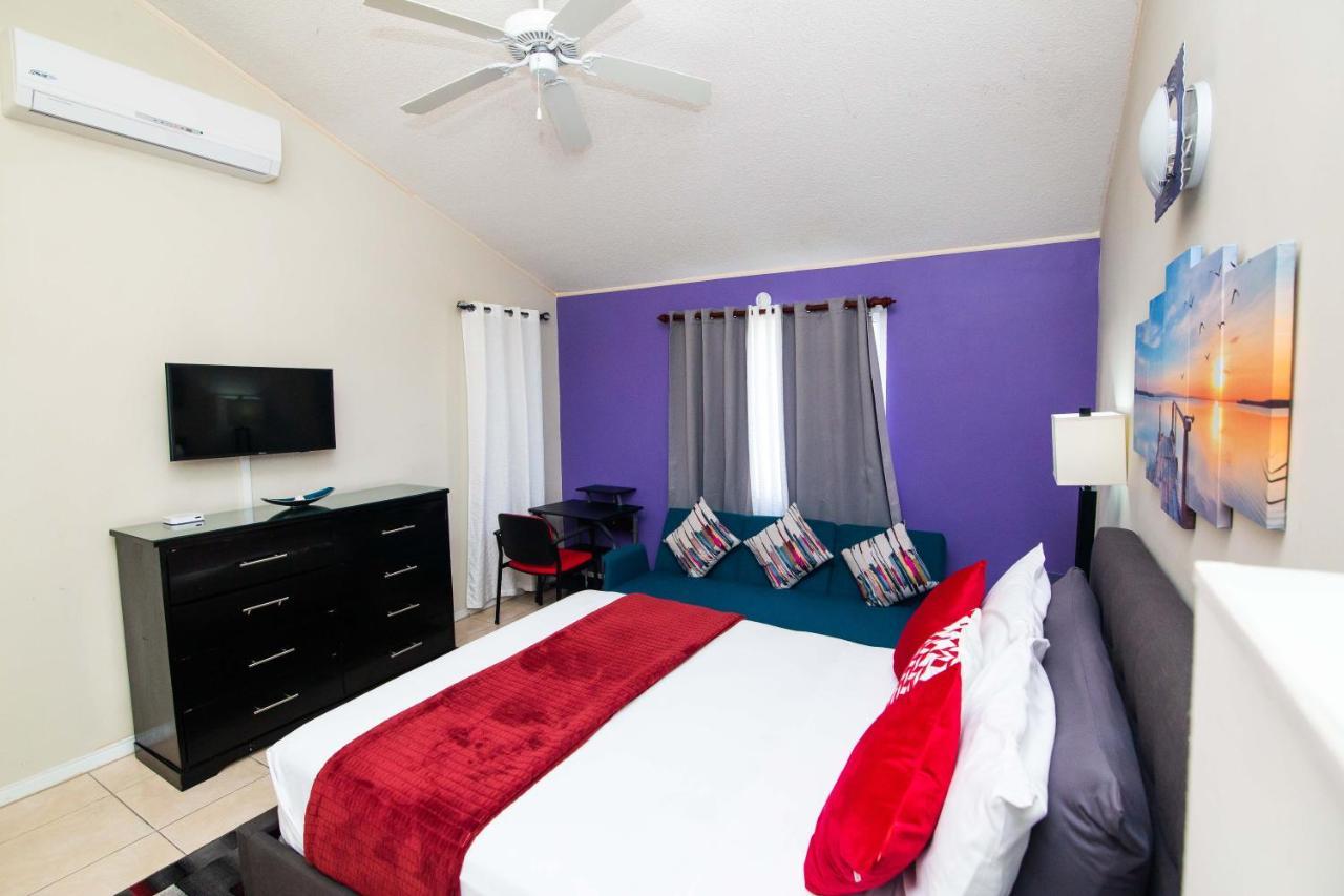 The Oasis I, Portmore Country Club Luaran gambar