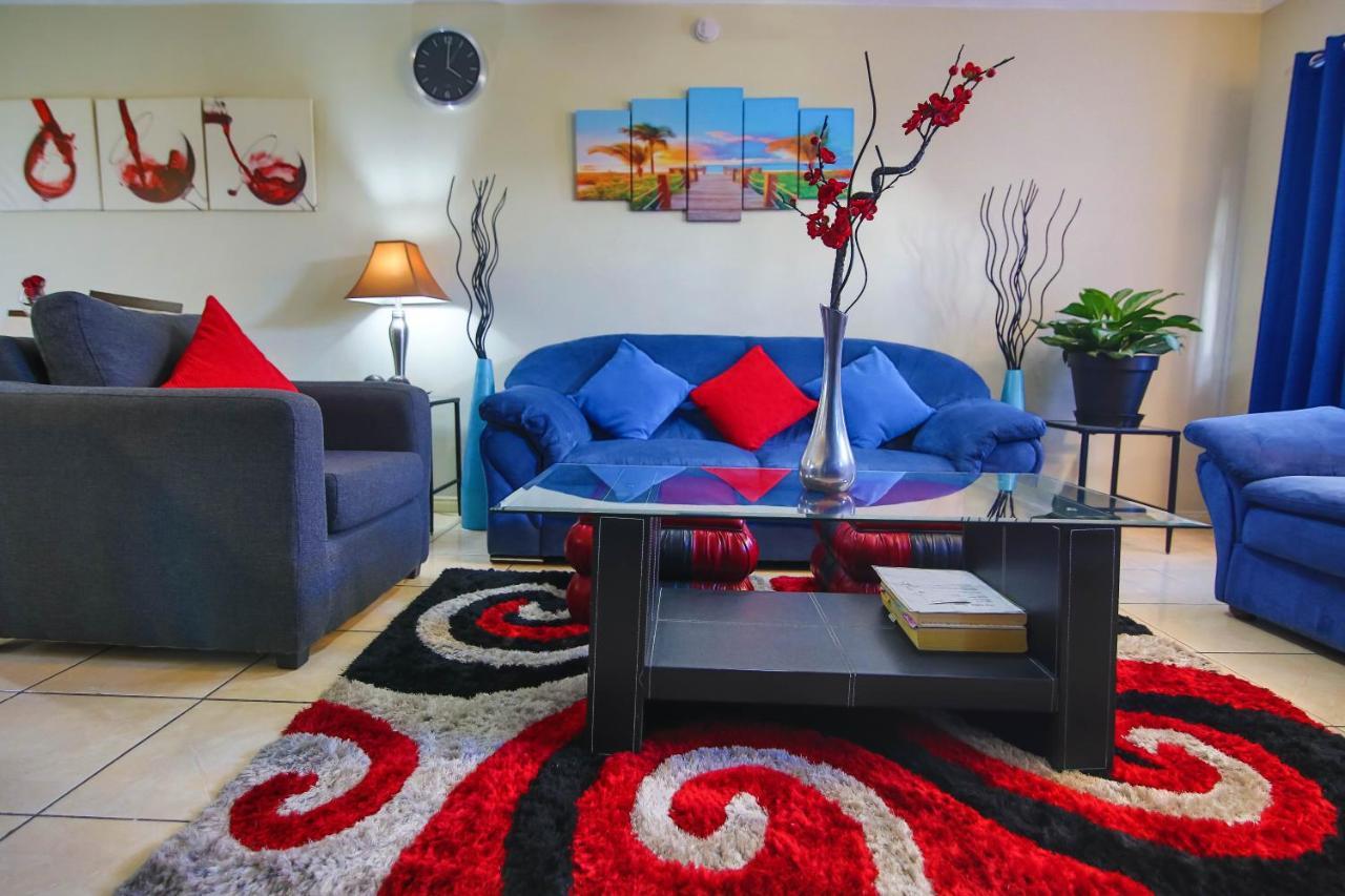 The Oasis I, Portmore Country Club Luaran gambar